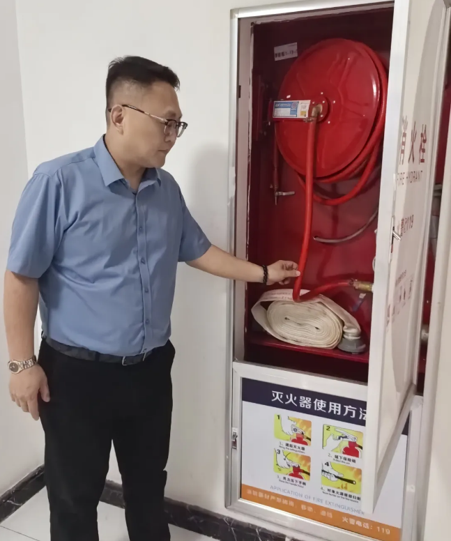 C:\Users\Administrator\Desktop\QQ浏览器截图20240430151251.png C:\Users\Administrator\Desktop\QQ浏览器截图20240430151251.png